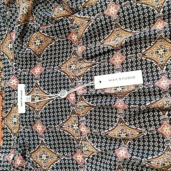 🆕 Max Studio Blouse - Picture 7 of 10